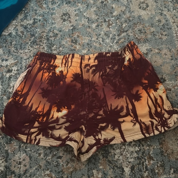 UO Out from Under Palm-tree Sunset Shorts - Picture 2 of 3